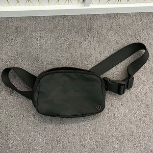 Lululemon Everywhere Belt Bag Original Style
